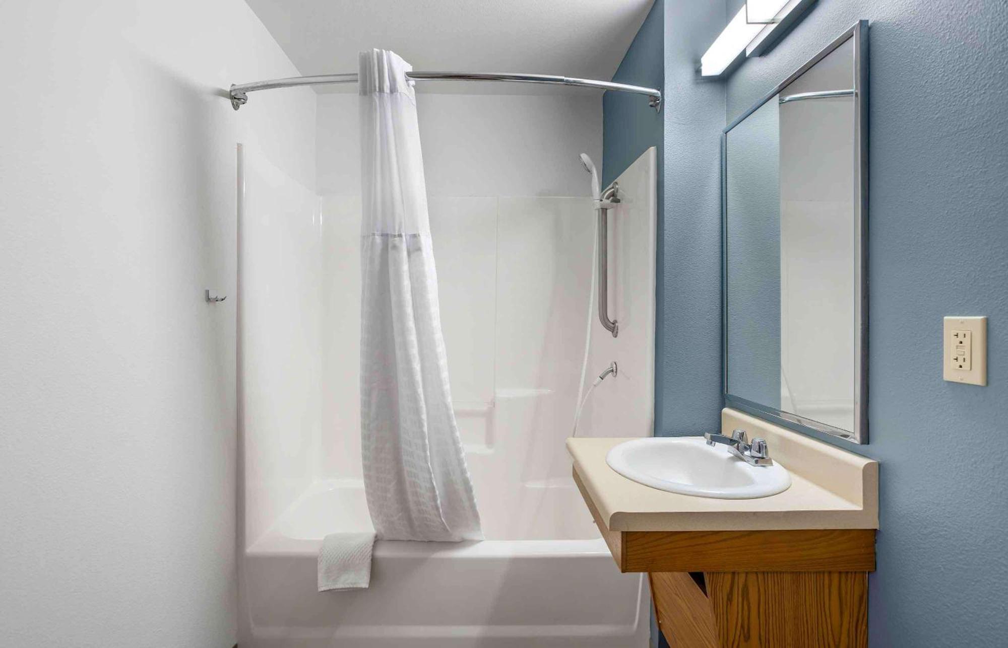 Extended Stay America Select Suites - Charlotte - Northlake Ngoại thất bức ảnh