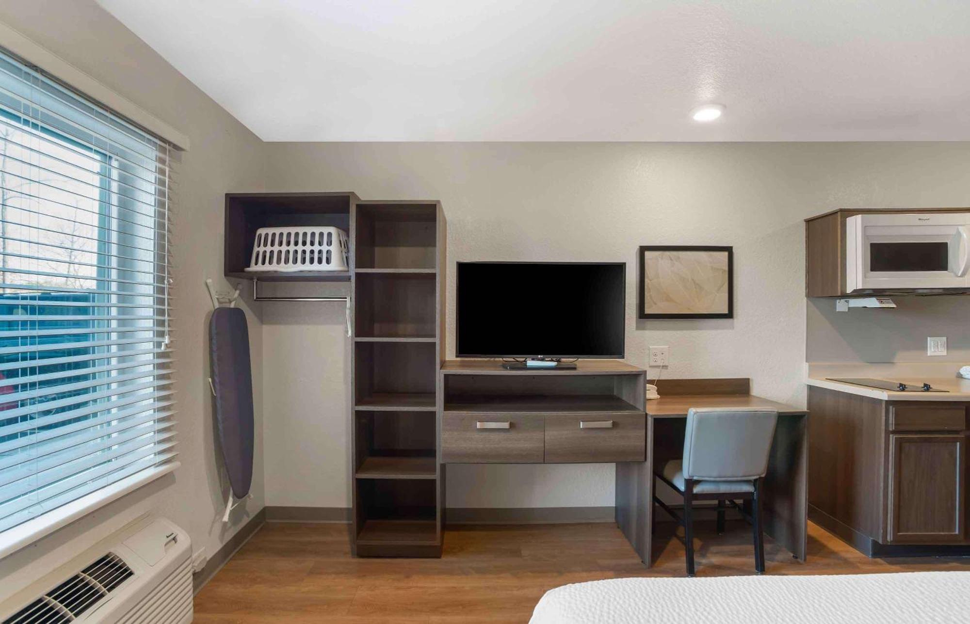 Extended Stay America Select Suites - Charlotte - Northlake Ngoại thất bức ảnh