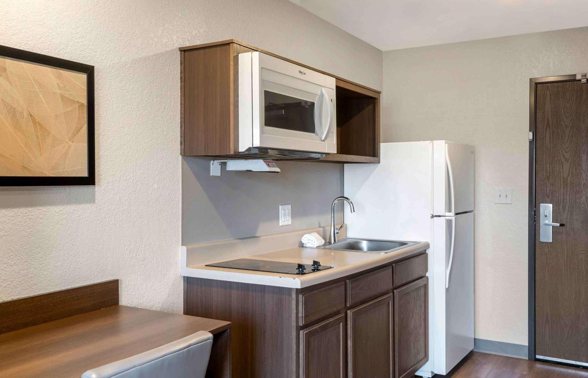 Extended Stay America Select Suites - Charlotte - Northlake Ngoại thất bức ảnh