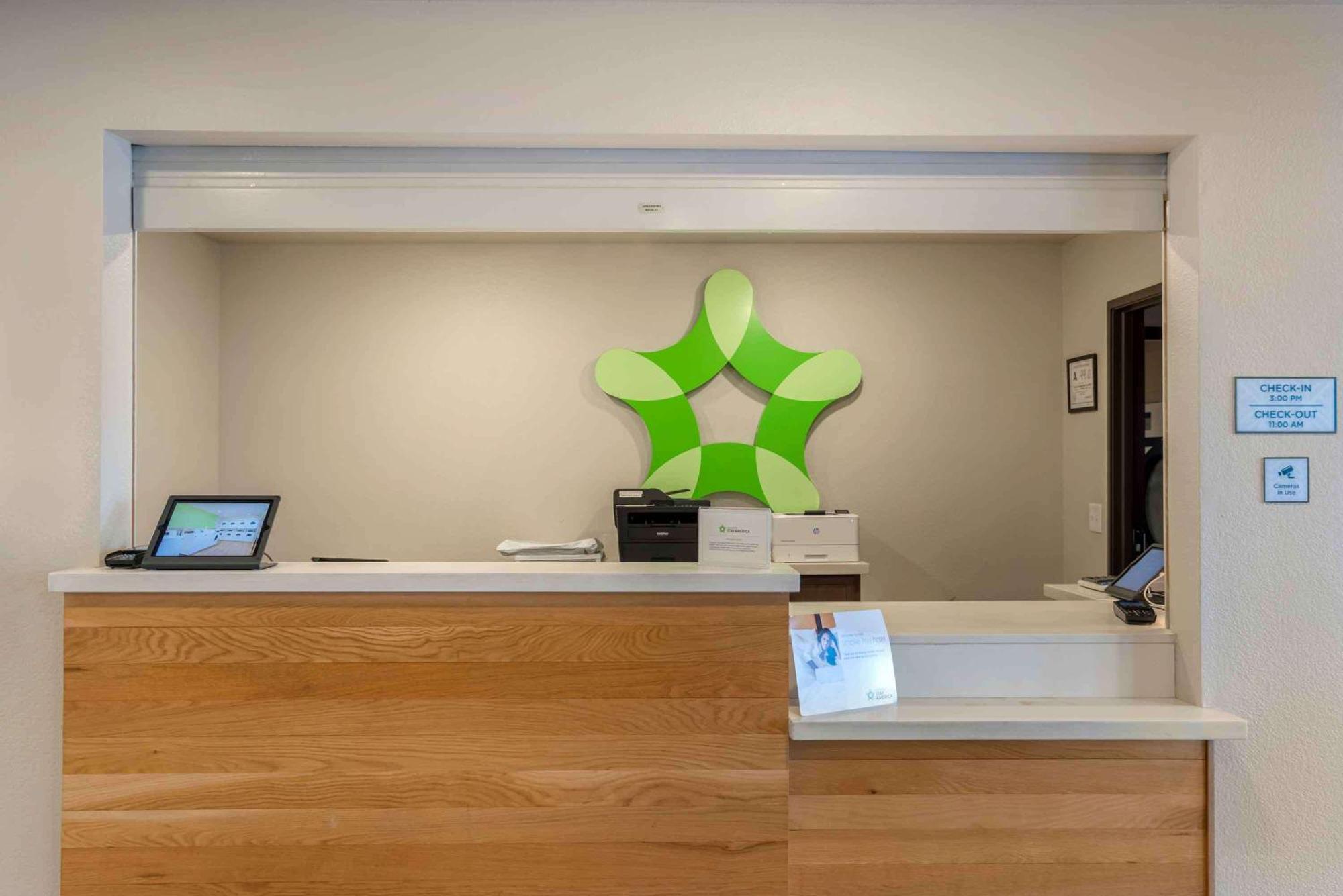 Extended Stay America Select Suites - Charlotte - Northlake Ngoại thất bức ảnh